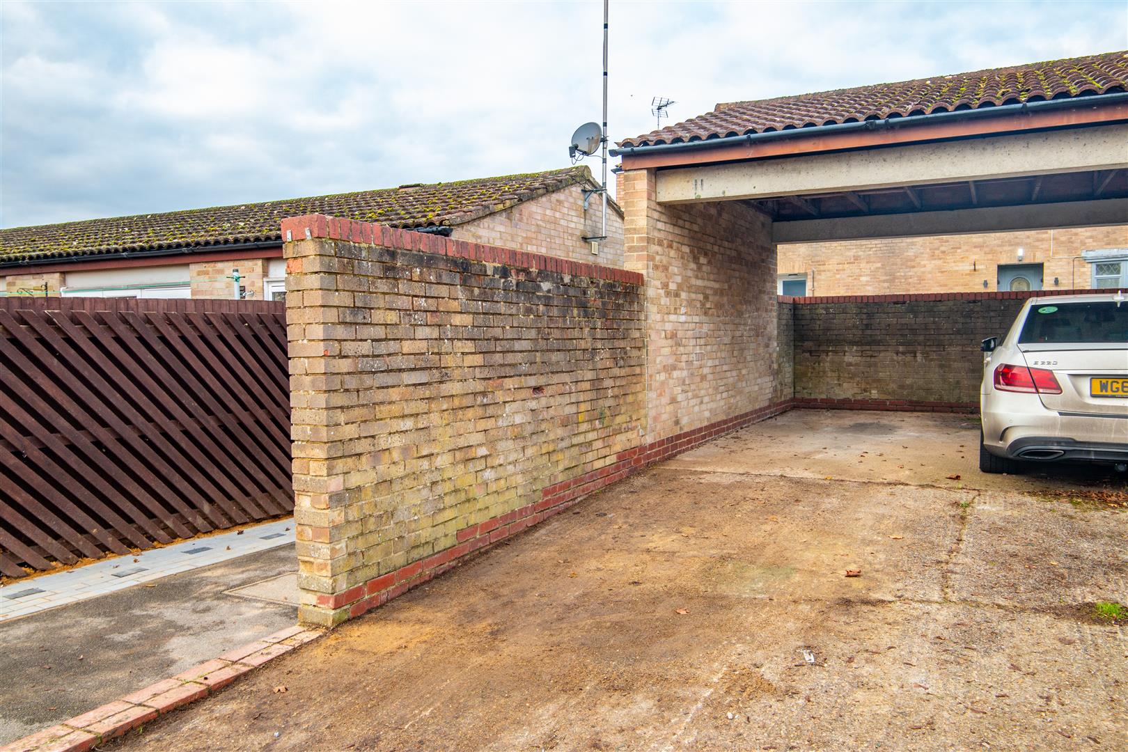 Aldermead, Stacey Bushes, Milton Keynes